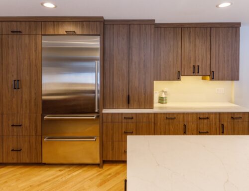 Wood Cabinets vs. Laminate: Which is Better for Your Kitchen?